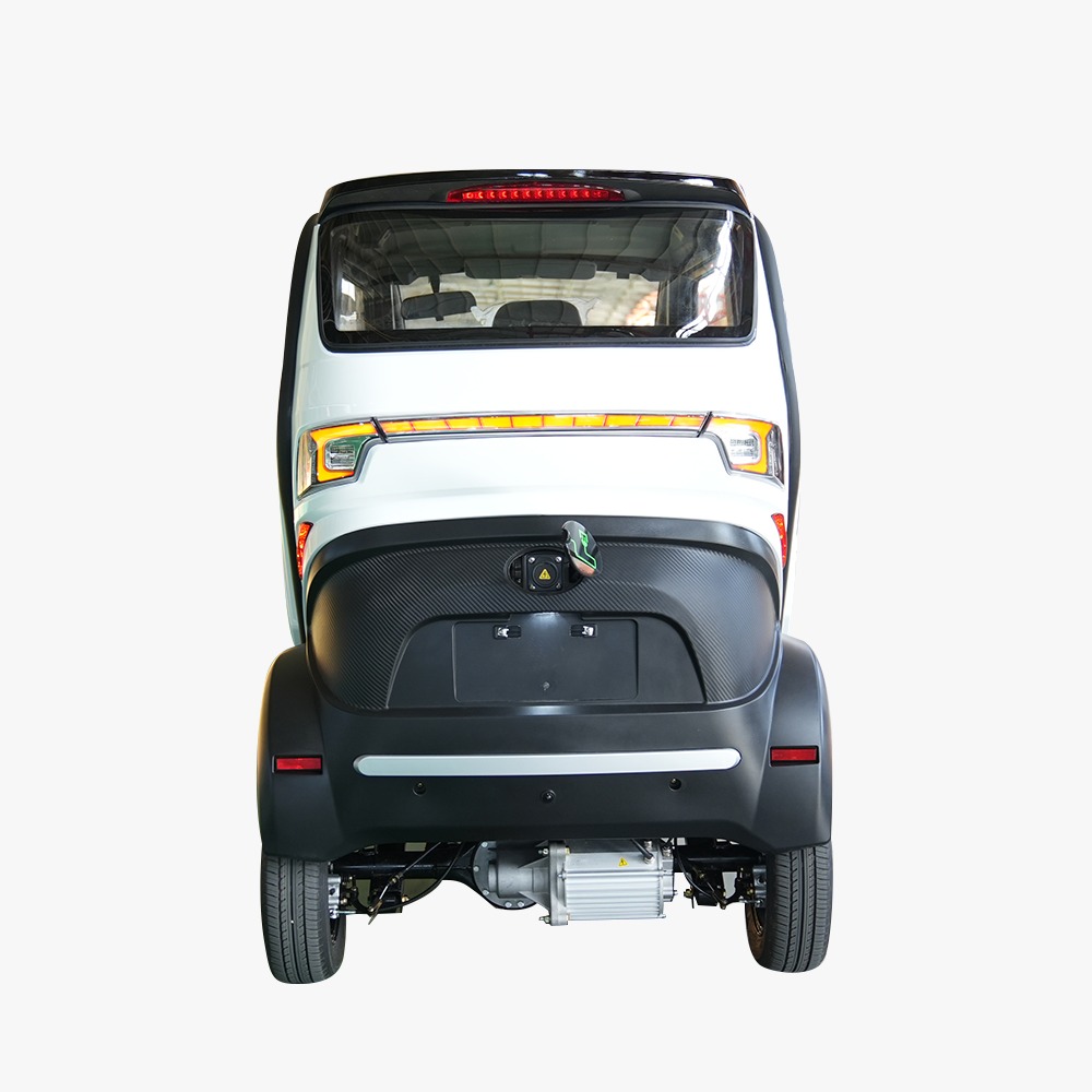 NexGo J1 rear view
